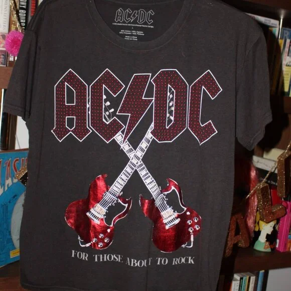 AC/DC T-Shirt Size L Red Metallic Studs Perfect! - Picture 7 of 8